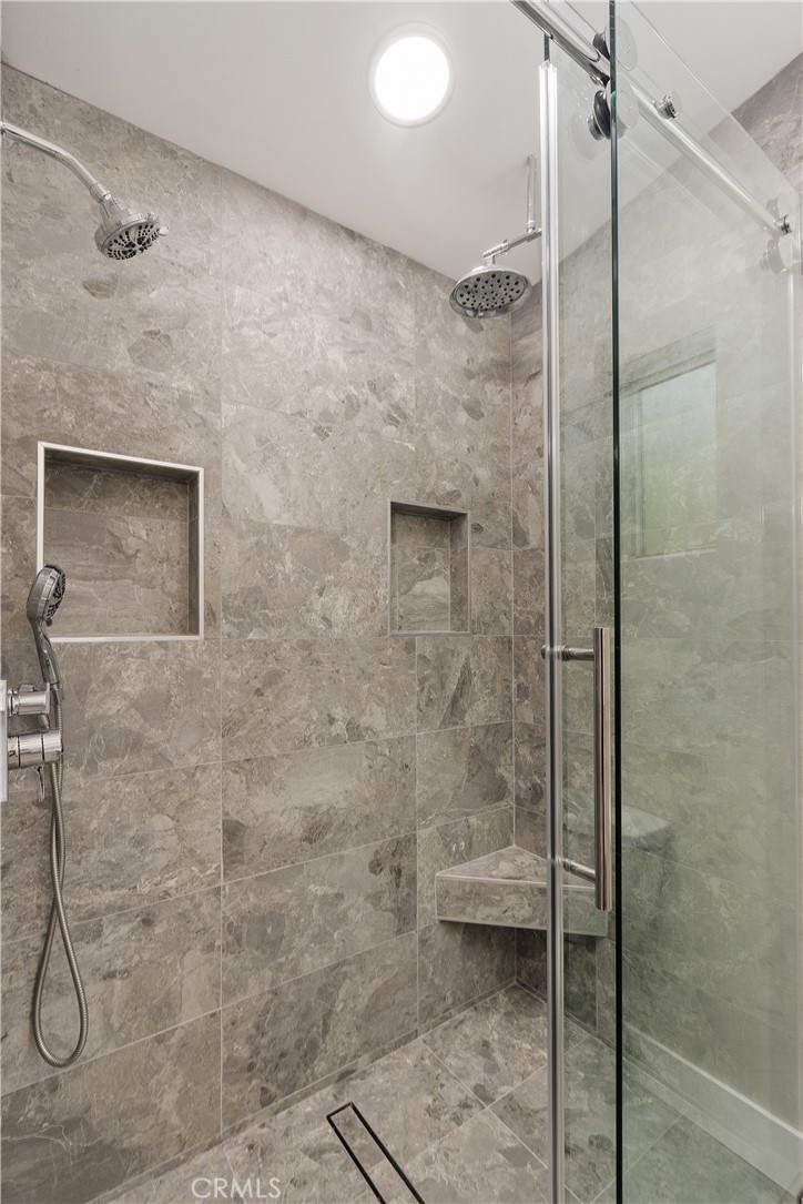 53070 Avenida Vallejo