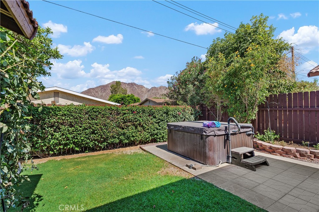 53070 Avenida Vallejo