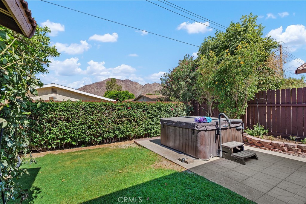 53070 Avenida Vallejo