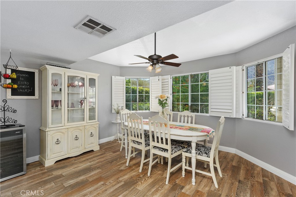 53070 Avenida Vallejo