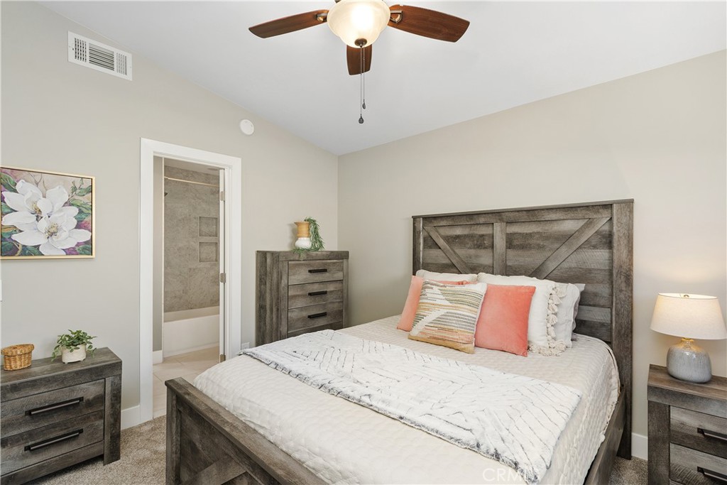 53070 Avenida Vallejo