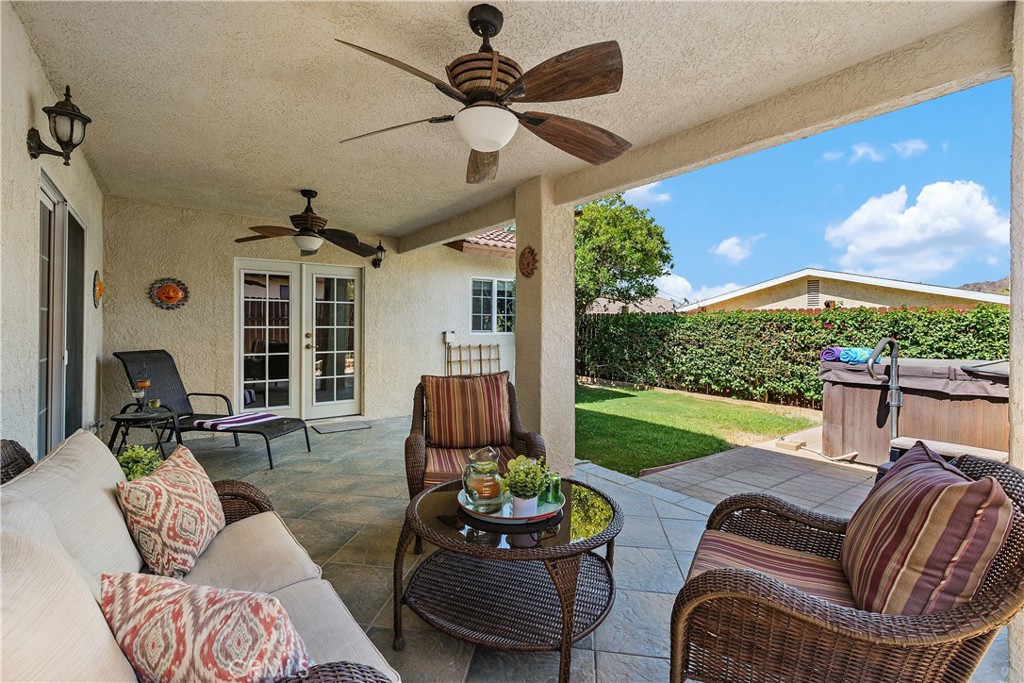 53070 Avenida Vallejo
