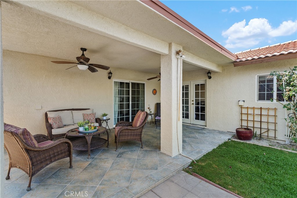 53070 Avenida Vallejo