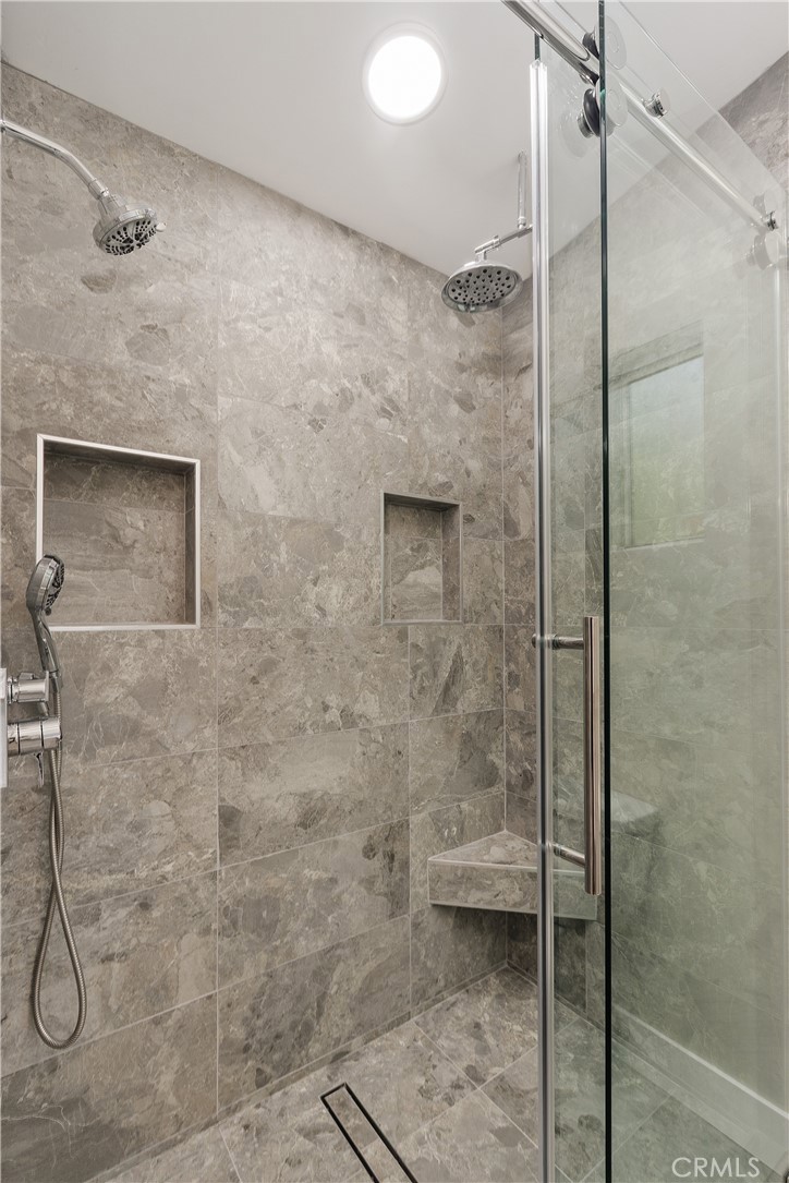53070 Avenida Vallejo