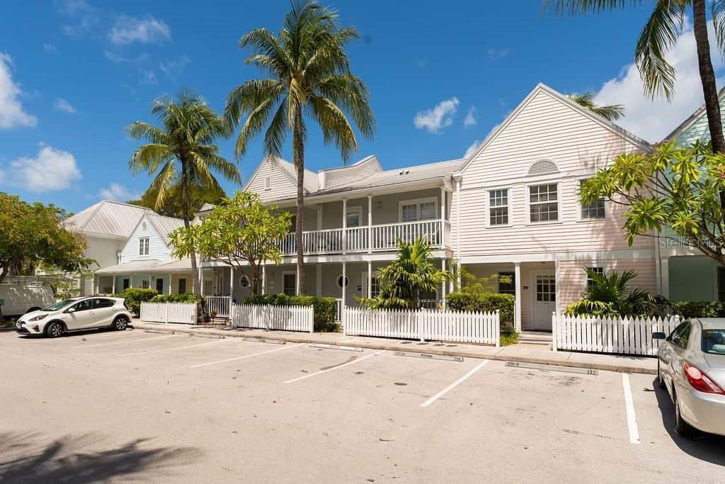210 SOUTHARD ST #123