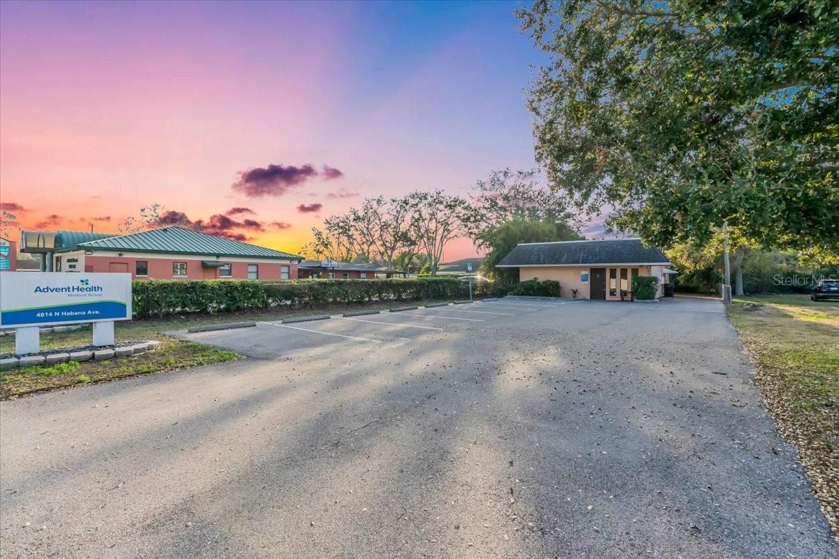 4814 N HABANA AVE