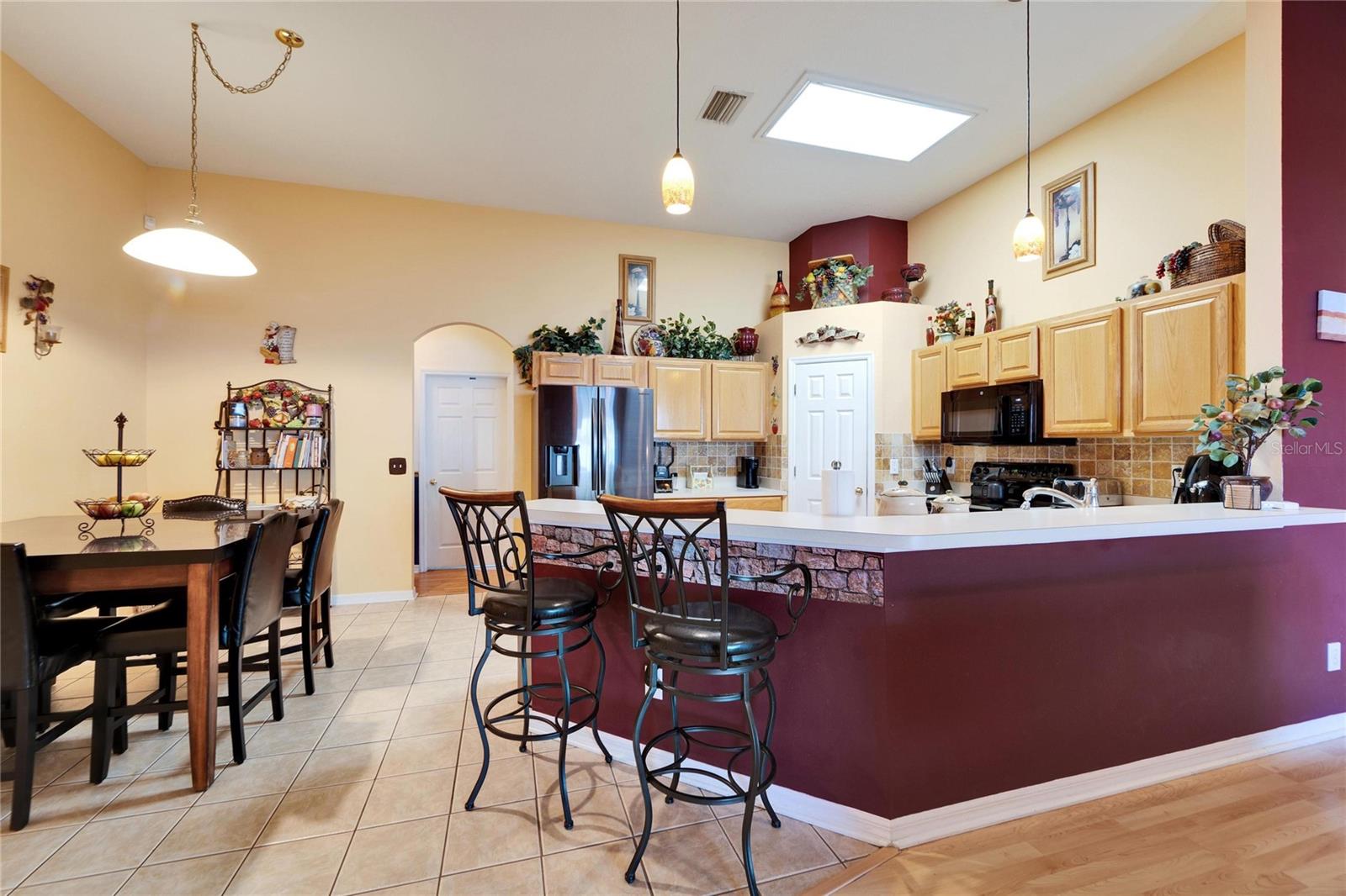 9504 LAUREL LEDGE DR