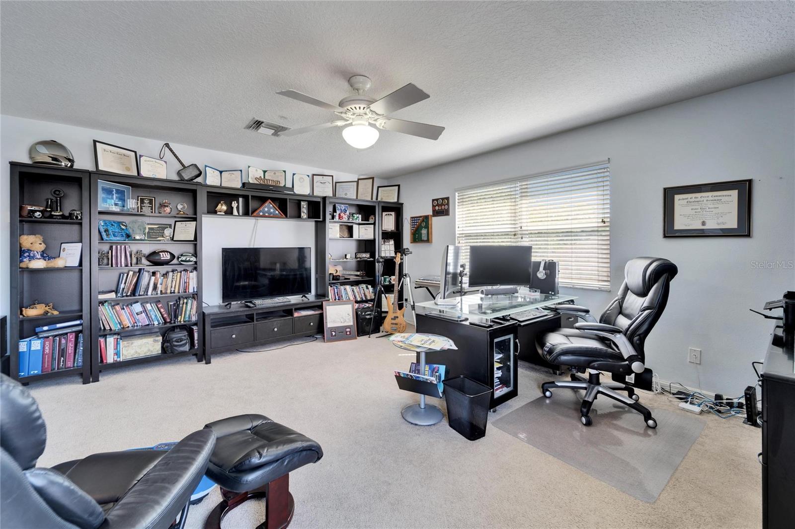 9504 LAUREL LEDGE DR