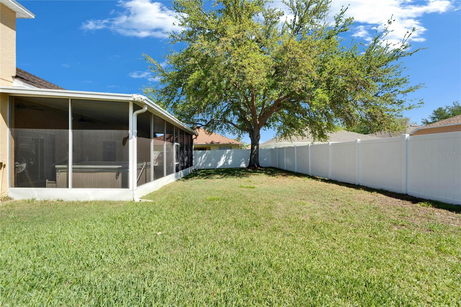 9504 LAUREL LEDGE DR