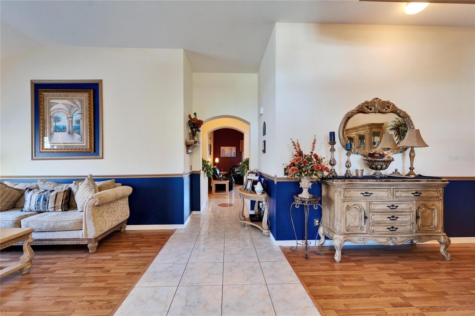 9504 LAUREL LEDGE DR