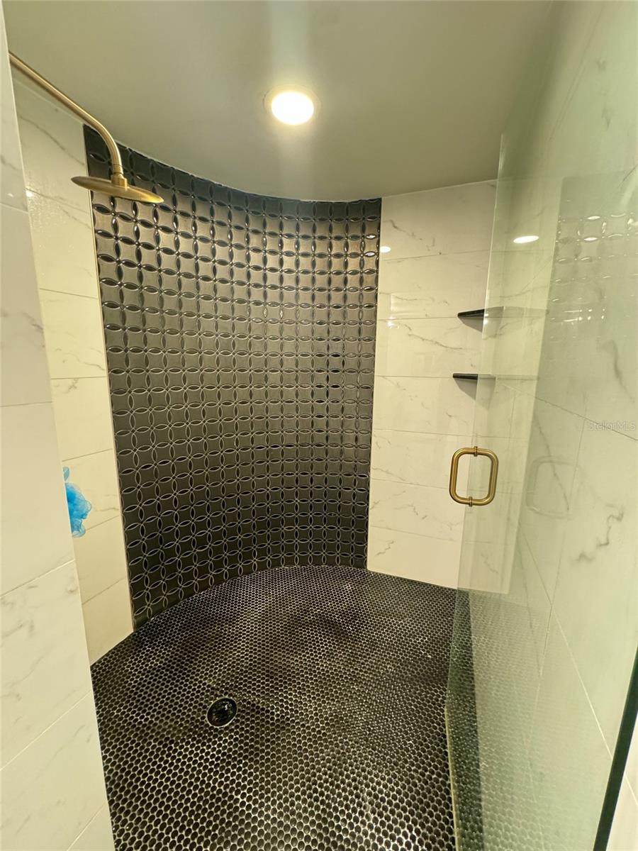 4141 BAYSHORE BLVD #1103