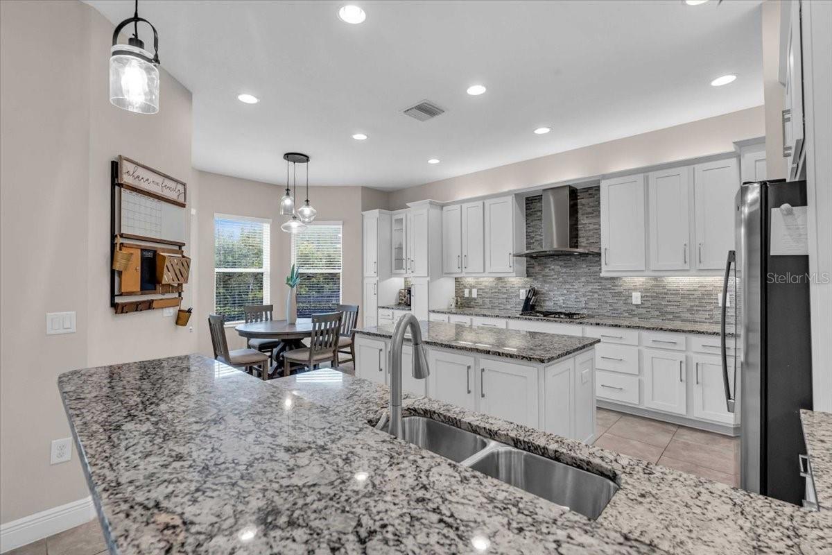 2165 HOLLOW FOREST CT