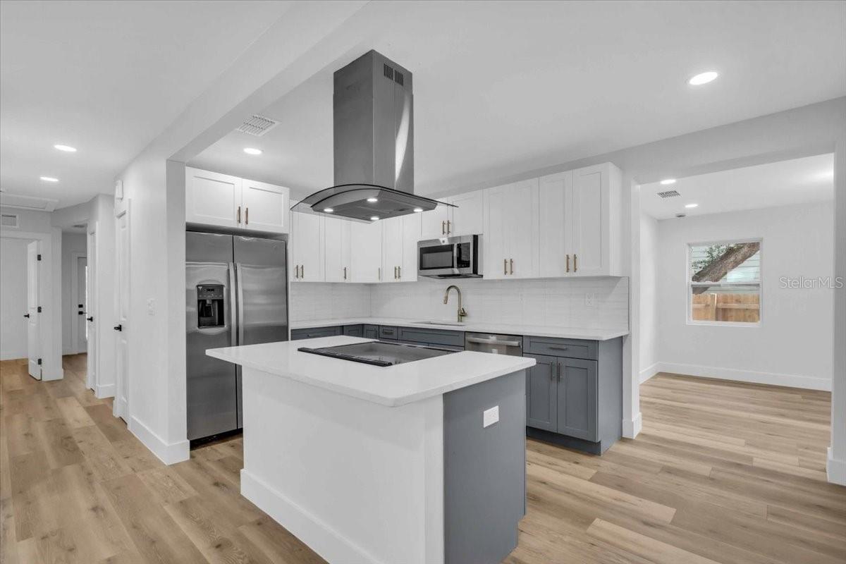 3409 W VILLA ROSA ST