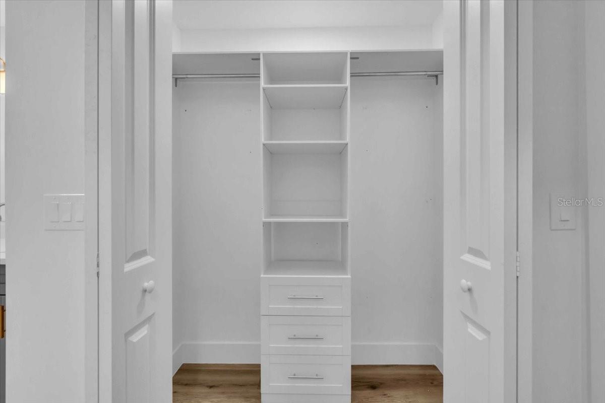 3409 W VILLA ROSA ST