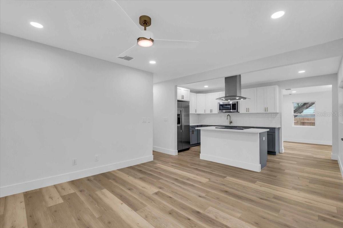 3409 W VILLA ROSA ST