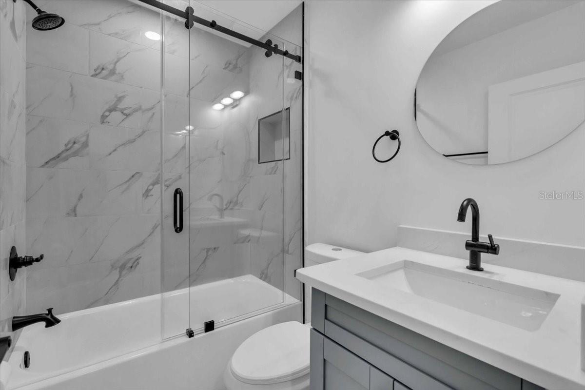 3409 W VILLA ROSA ST