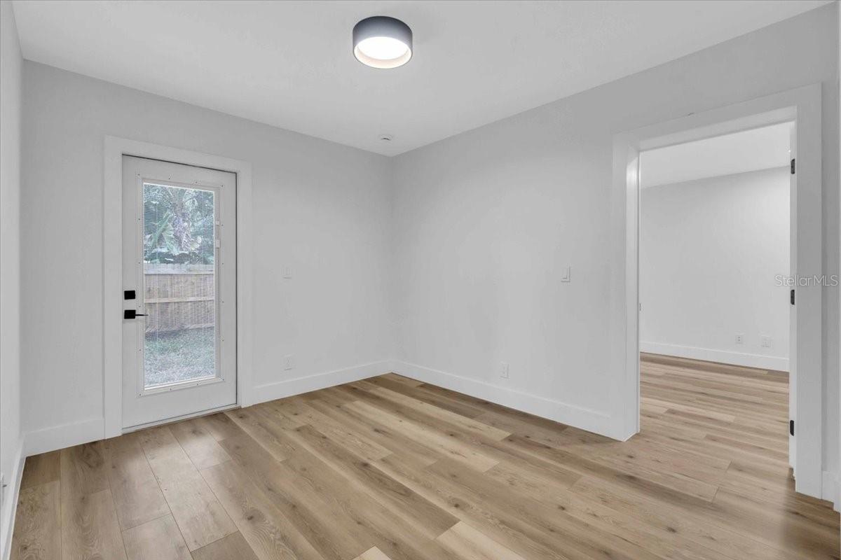 3409 W VILLA ROSA ST