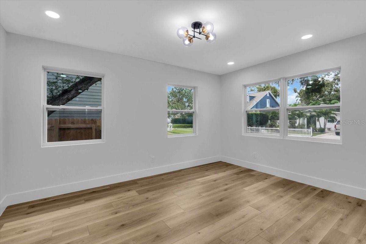 3409 W VILLA ROSA ST