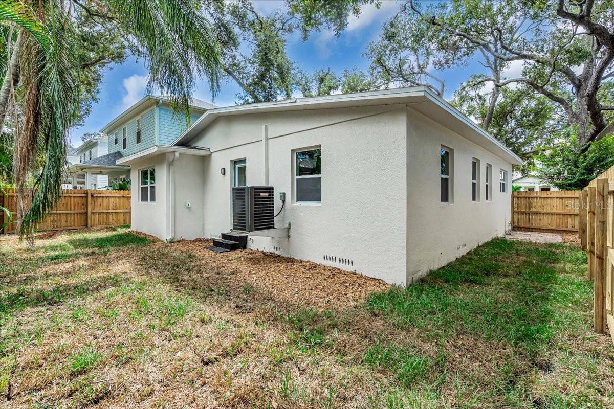 3409 W VILLA ROSA ST