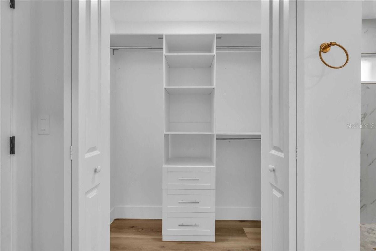 3409 W VILLA ROSA ST