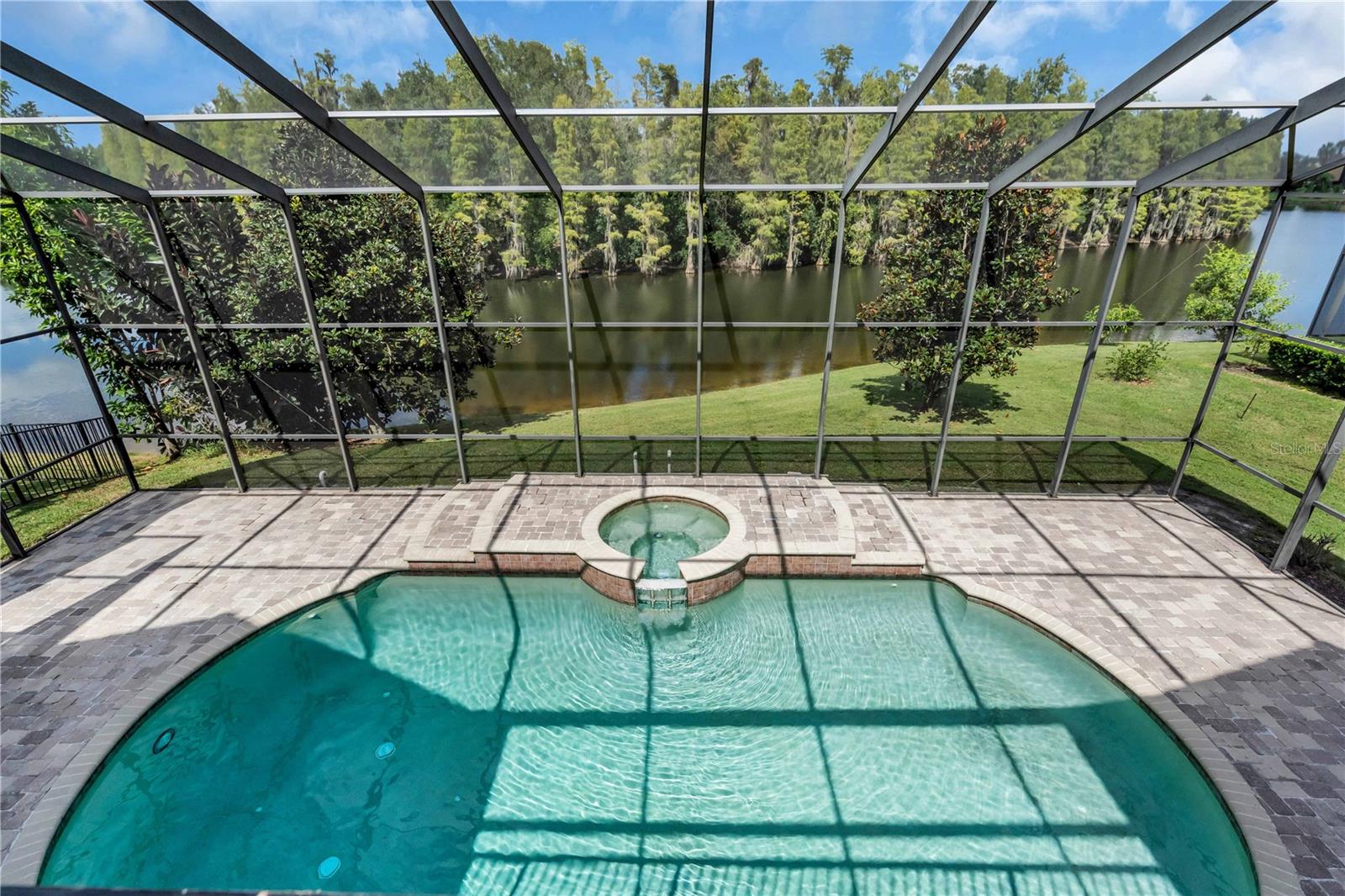 10561 BERMUDA ISLE DR