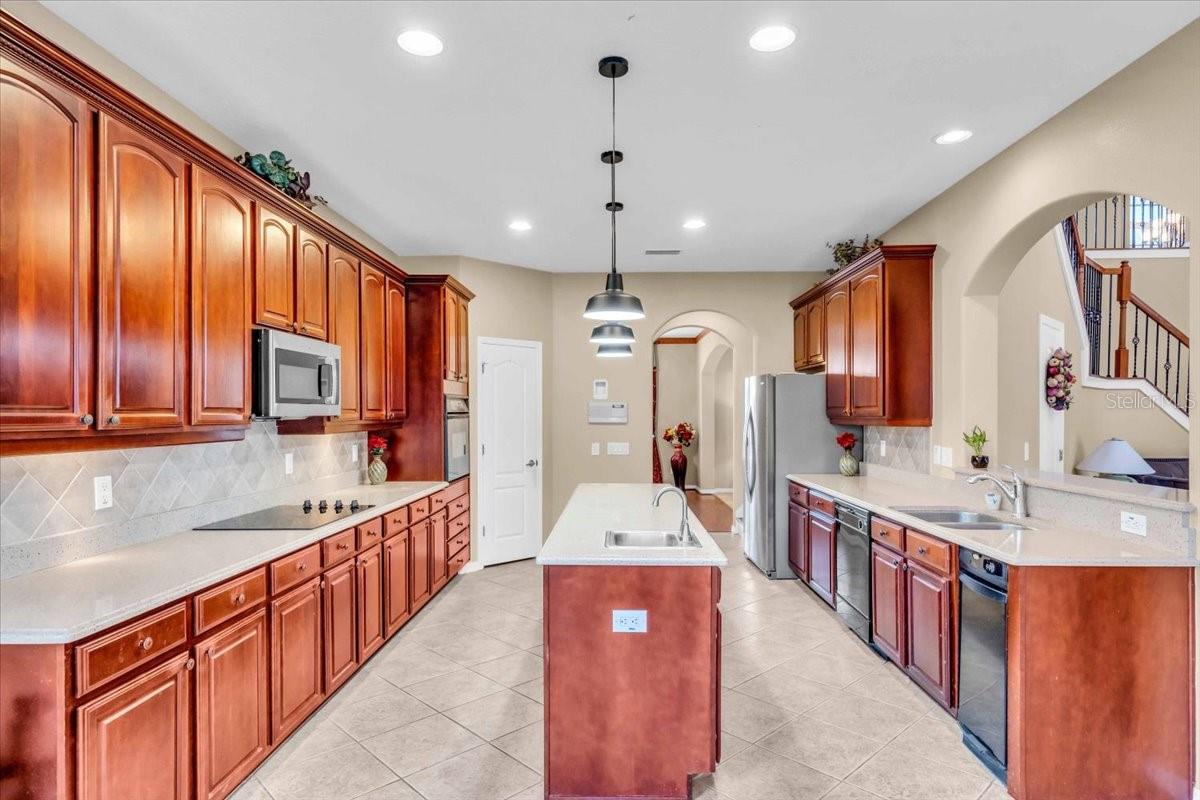 10561 BERMUDA ISLE DR
