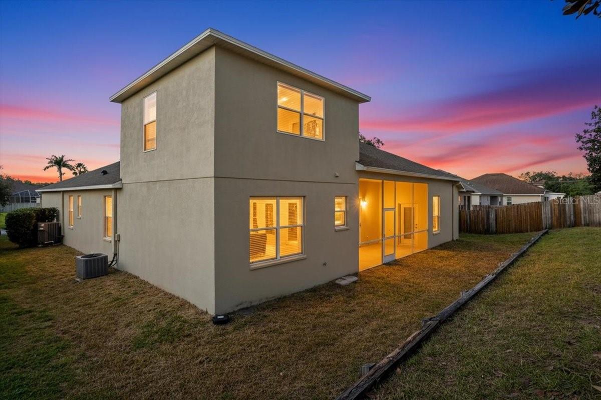 9404 LAUREL LEDGE DR