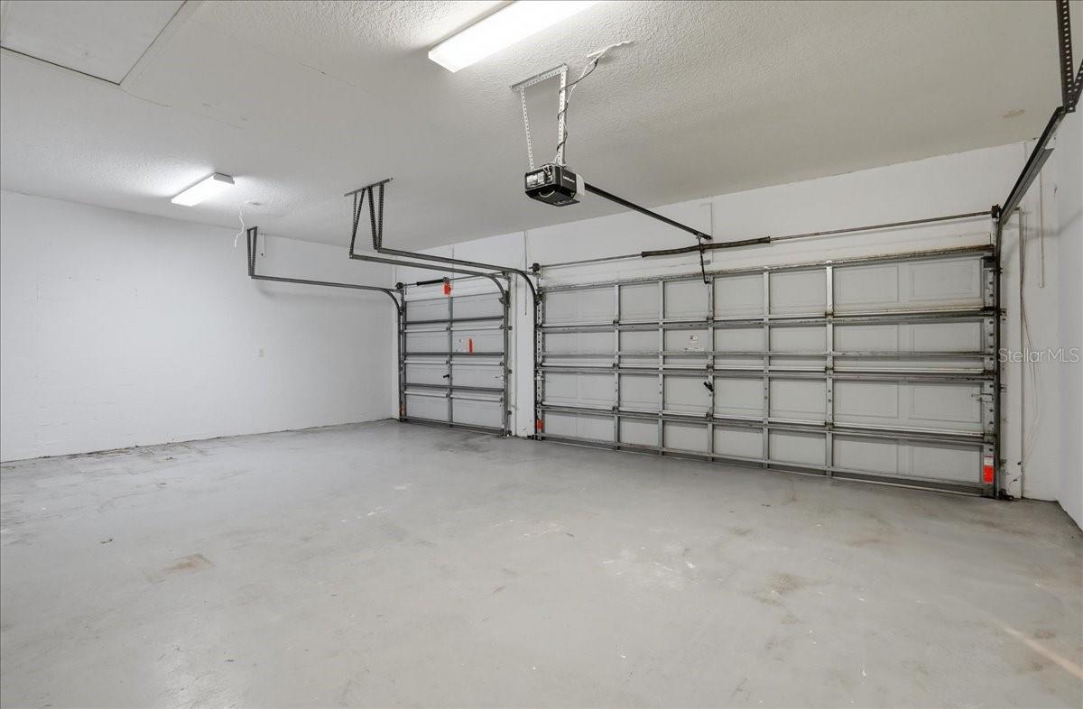 9404 LAUREL LEDGE DR