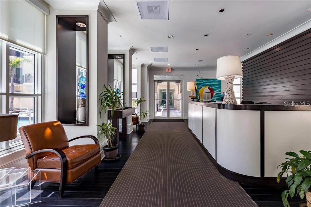 1238 E KENNEDY BLVD #1001