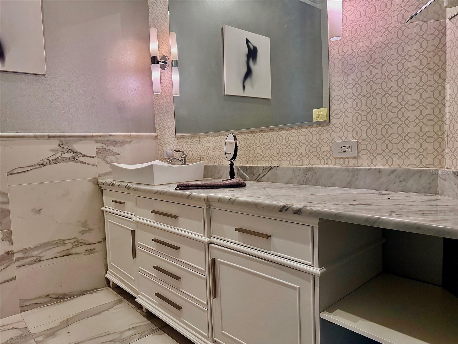 1238 E KENNEDY BLVD #1001