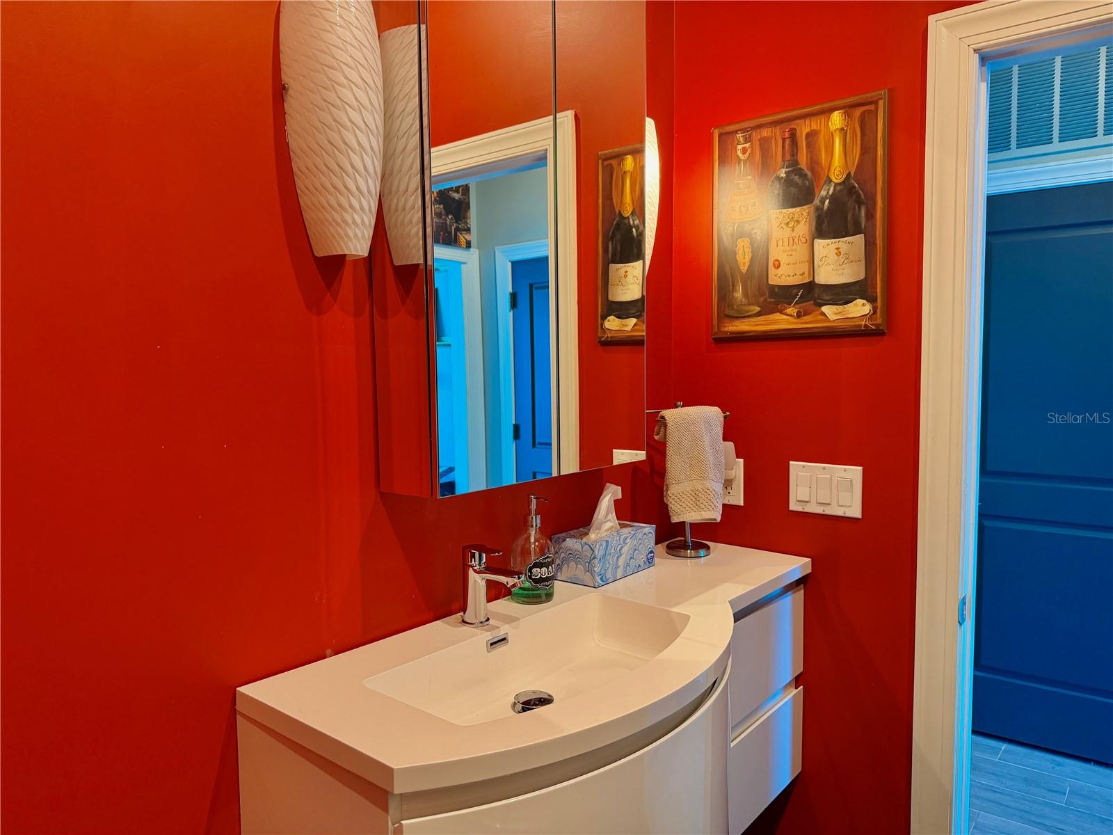 1238 E KENNEDY BLVD #1001