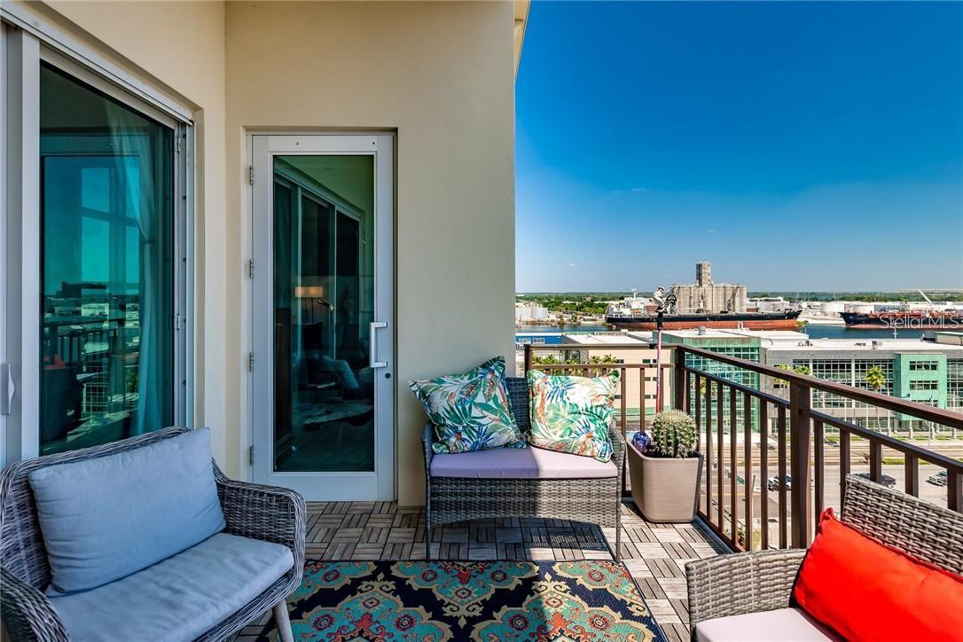 1238 E KENNEDY BLVD #1001