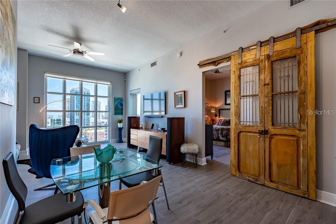 1238 E KENNEDY BLVD #1001