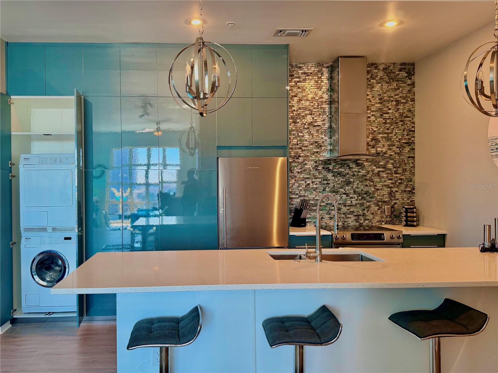 1238 E KENNEDY BLVD #1001