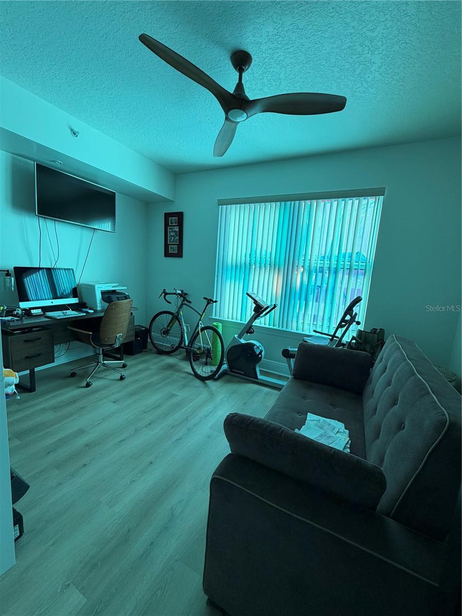 1227 E MADISON ST #601