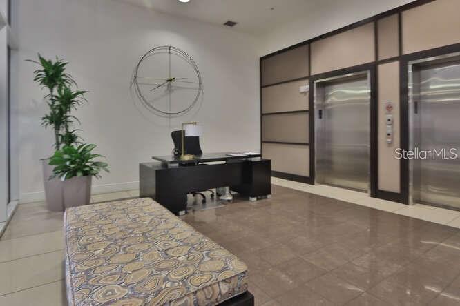 1227 E MADISON ST #601