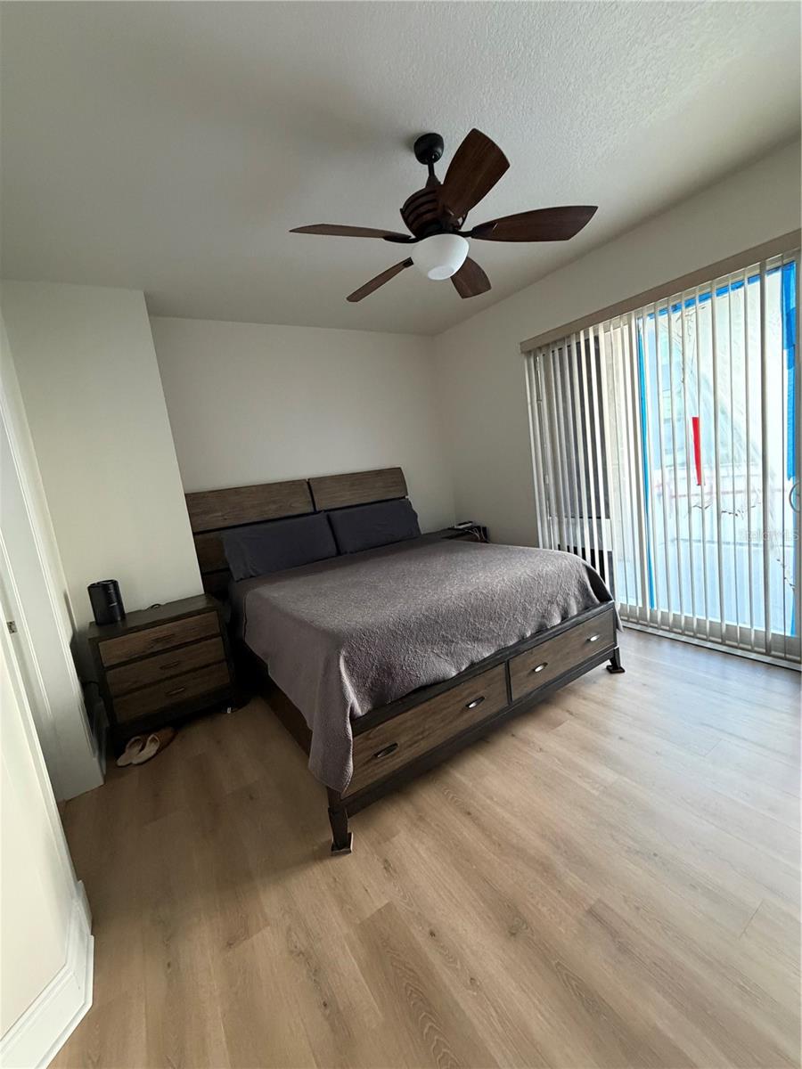 1227 E MADISON ST #601