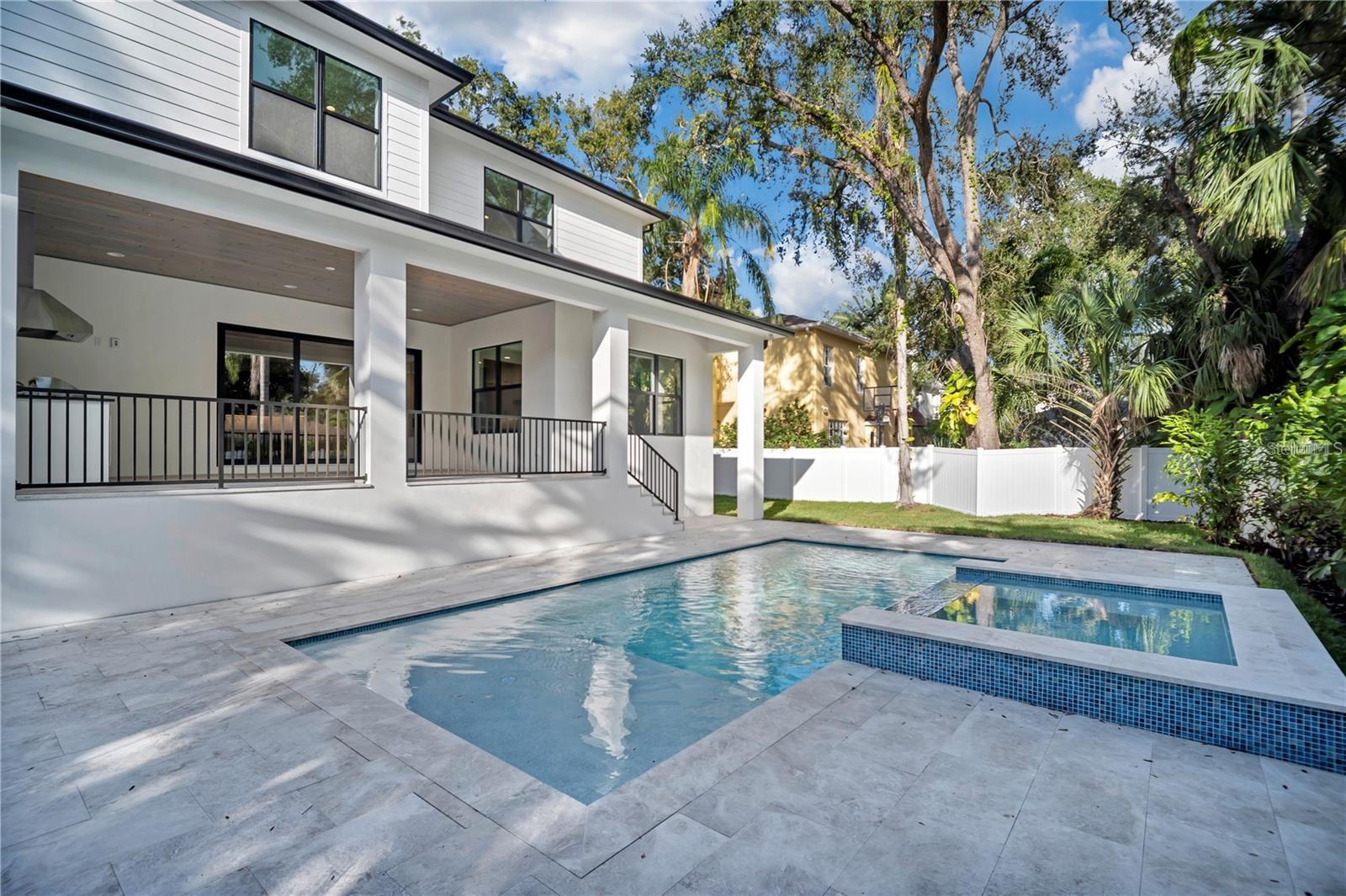 4608 W EL PRADO BLVD