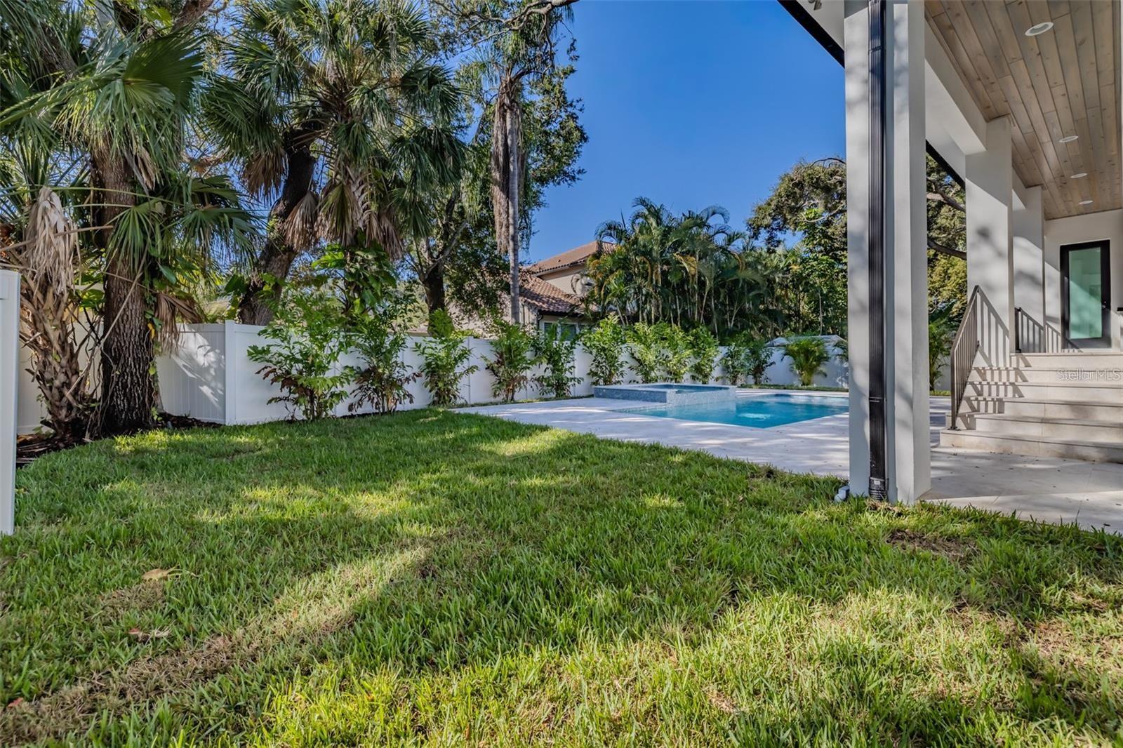 4608 W EL PRADO BLVD
