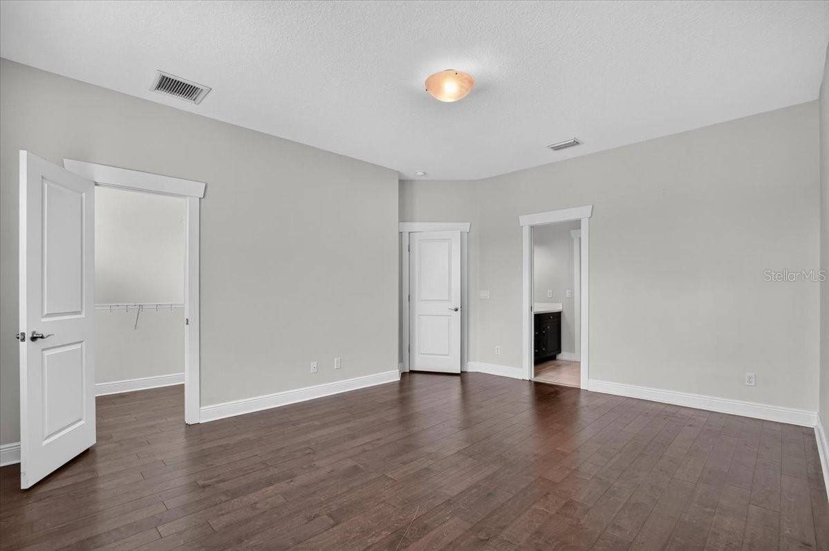 3615 W RENELLIE CIR