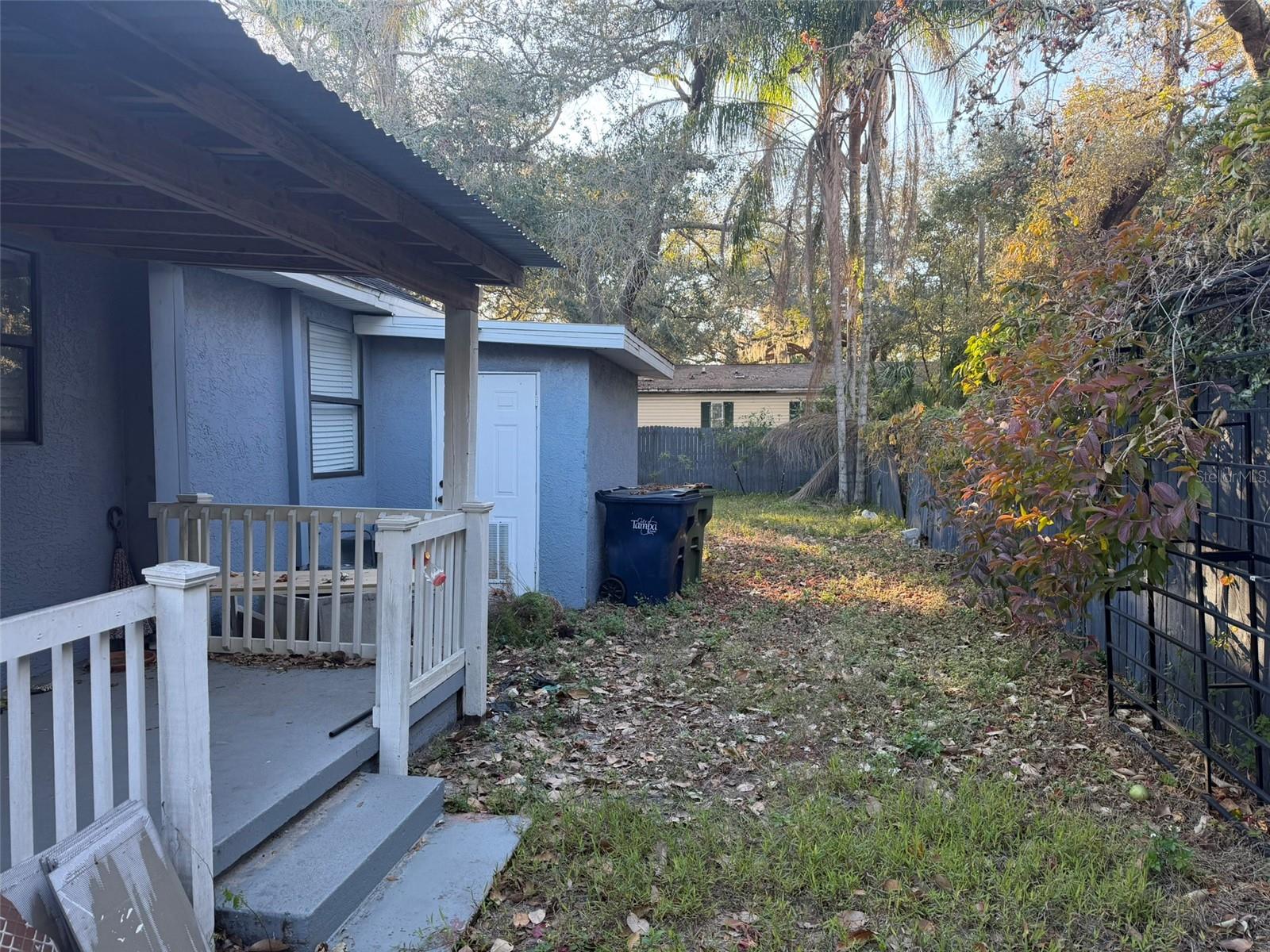2020 E POWHATAN AVE