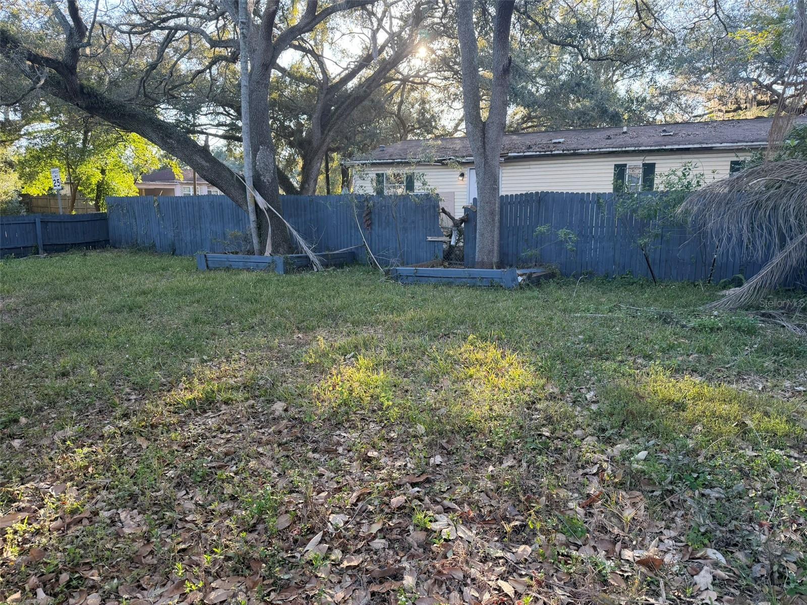 2020 E POWHATAN AVE