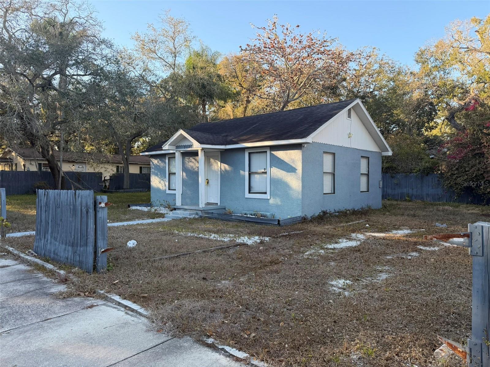 2020 E POWHATAN AVE