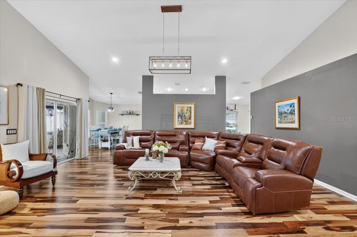 5539 AVENUE DU SOLEIL