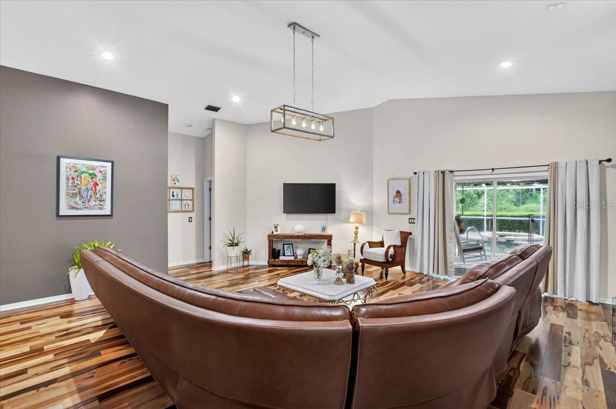 5539 AVENUE DU SOLEIL