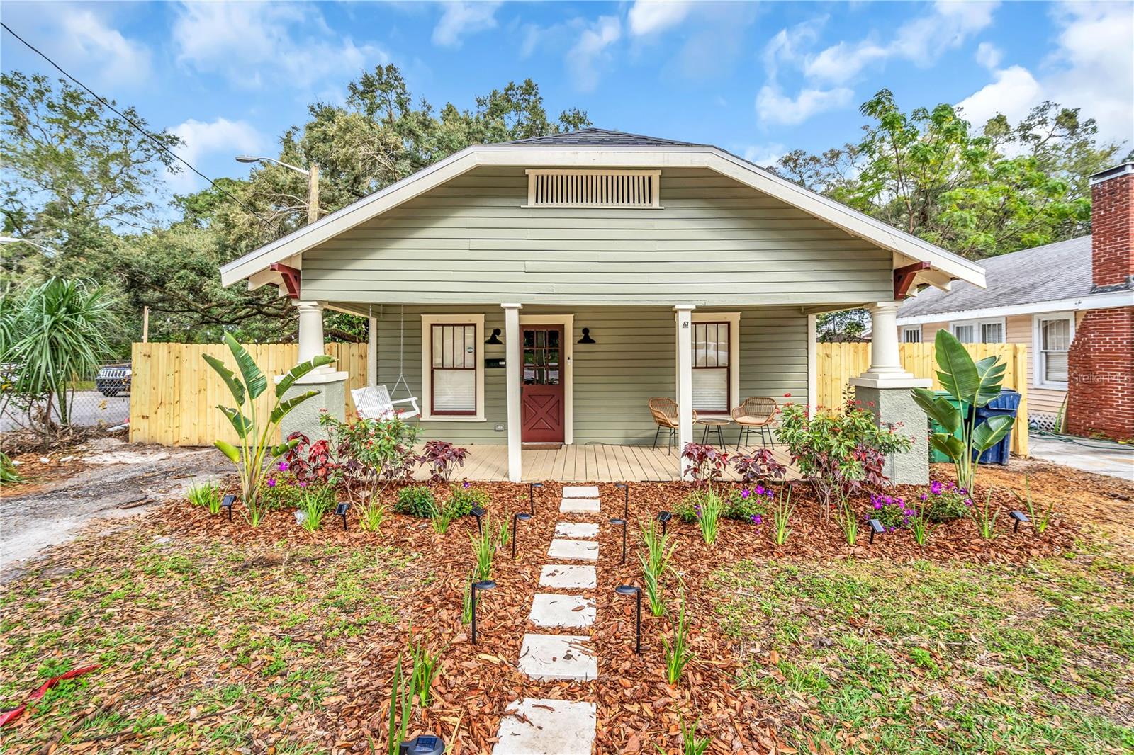 802 E HAMILTON AVE
