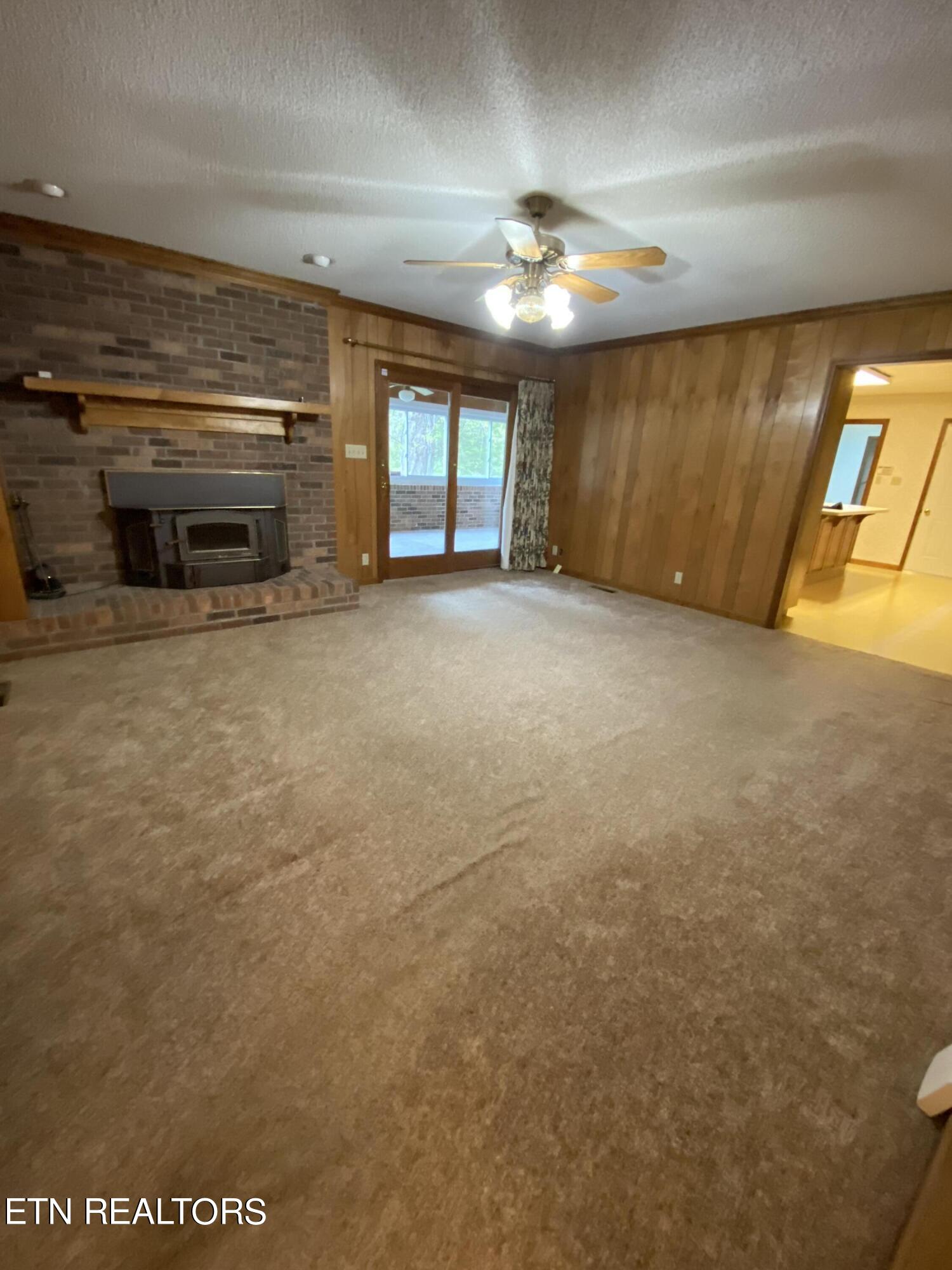 6950/7000 Chapman Hwy