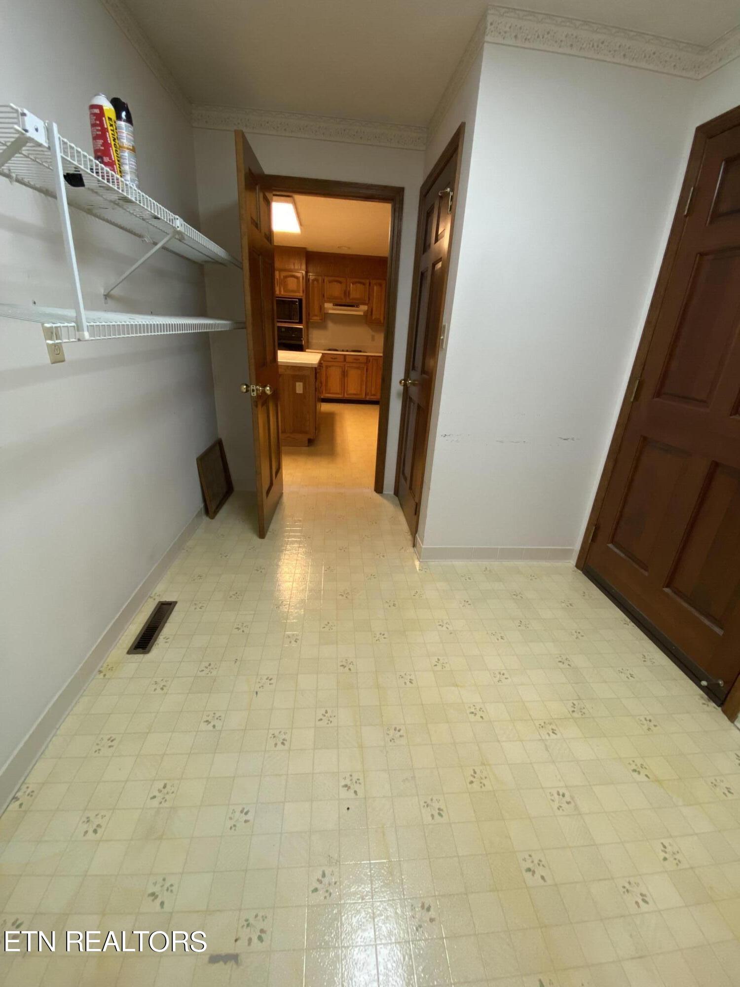 6950/7000 Chapman Hwy