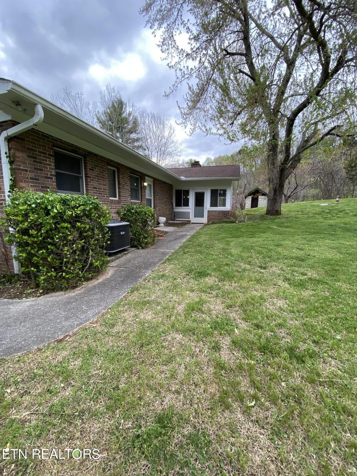 6950/7000 Chapman Hwy