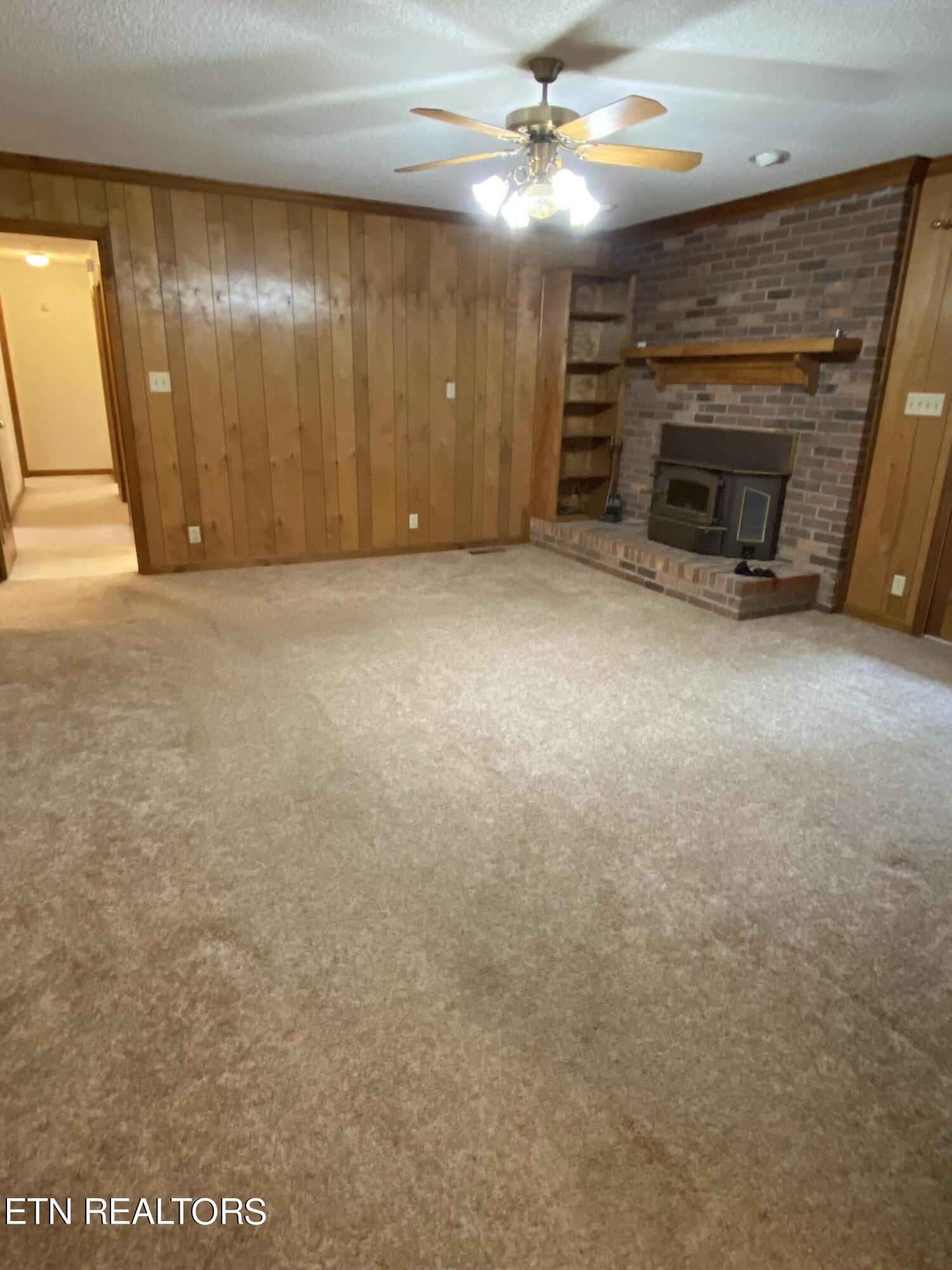 6950/7000 Chapman Hwy